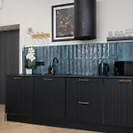 Elegant With A Work Space Close To The Center By Renters Apartment *