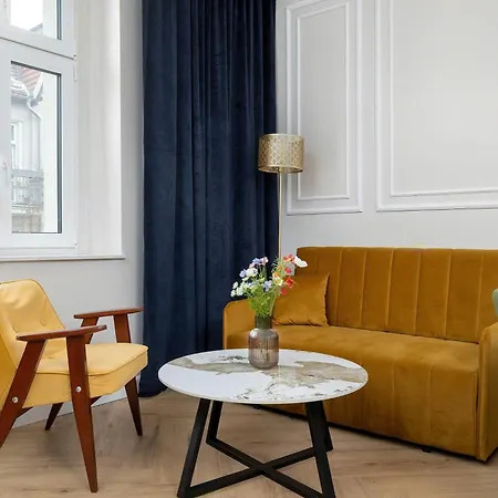 Apartament Elegant With A Work Space Close To The Center By Renters *