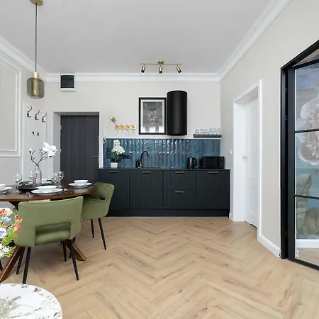 Apartment Elegant With A Work Space Close To The Center By Renters